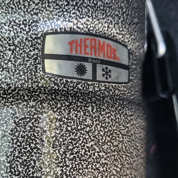 Thermos Vacuum thermos bottle - Picture 2 of 5